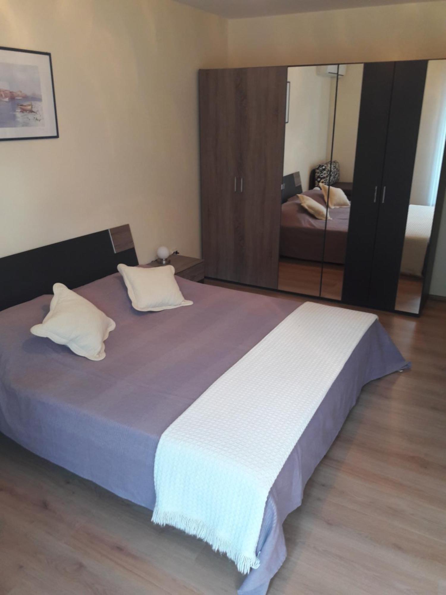 Guest House Jelsa เยลซา ห้อง รูปภาพ