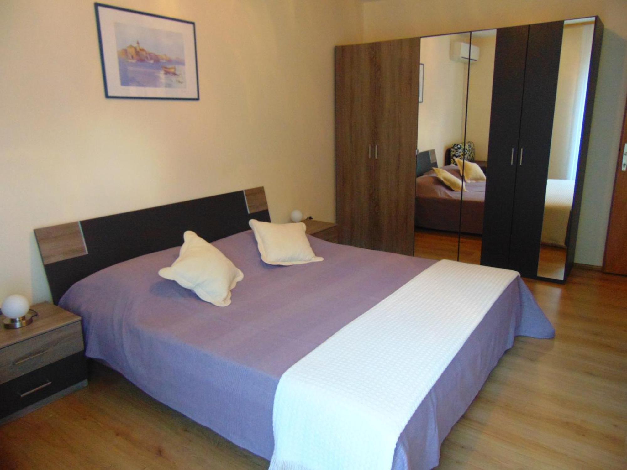 Guest House Jelsa เยลซา ห้อง รูปภาพ